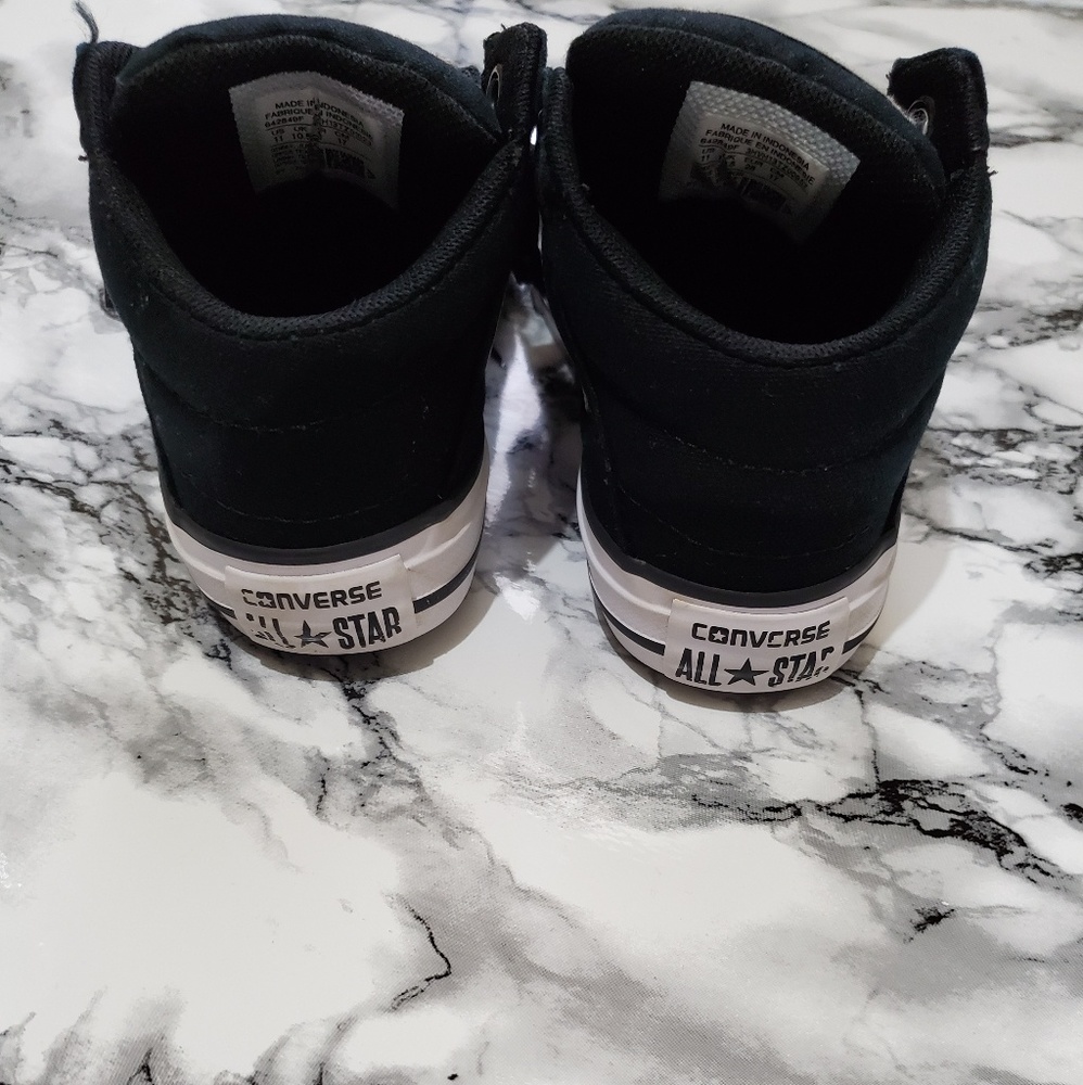 Shoes - Picture 3 of 5
